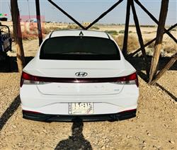 هیوندای ئەلەنترا
